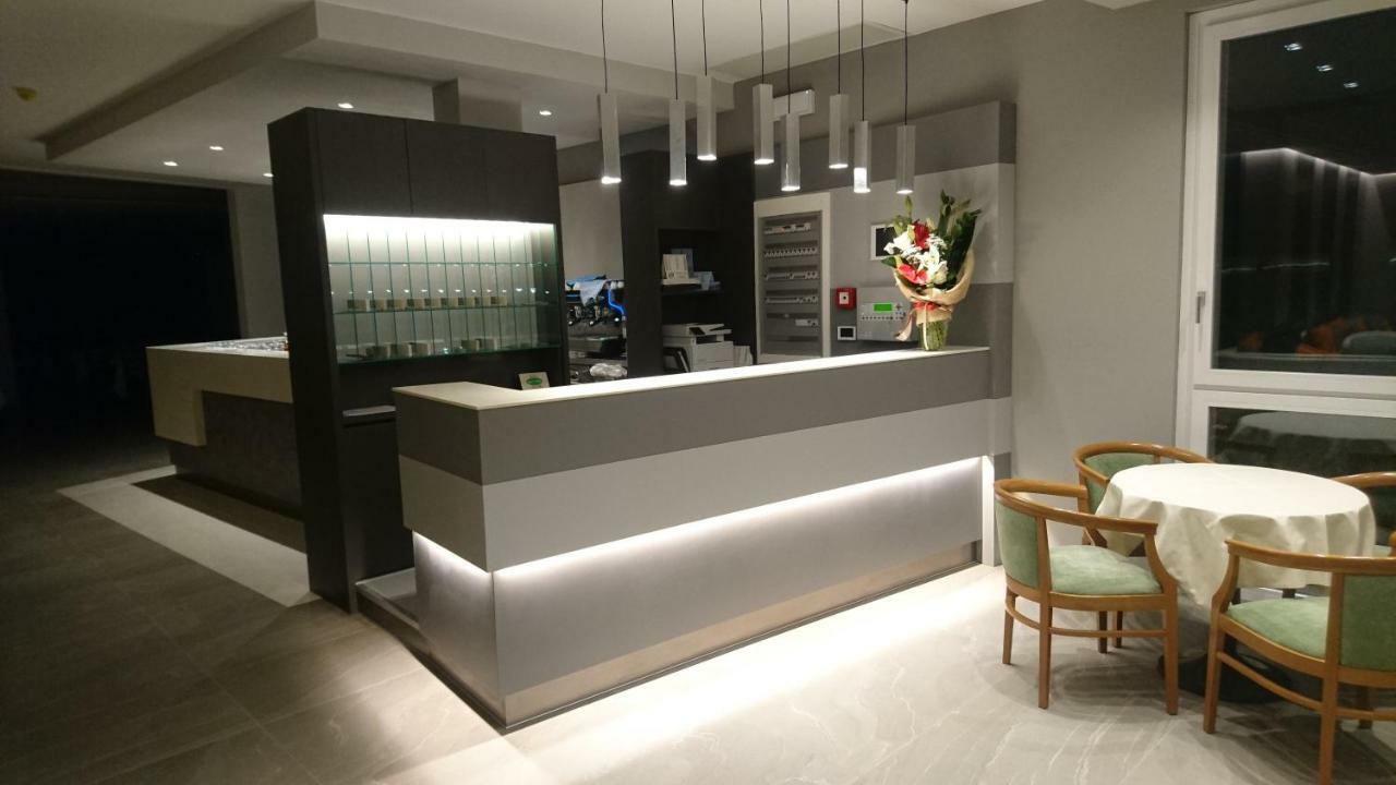 Hotel Paradiso 巴多利诺 外观 照片